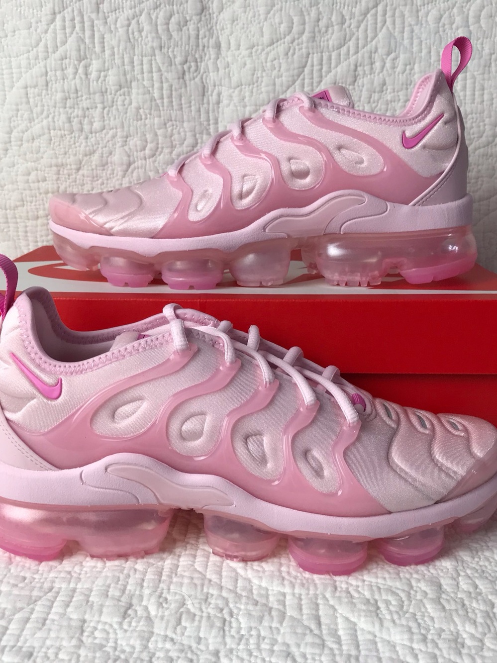 Nike Air VaporMax Plus Shoes Women’s SZ 8 Pink Foam FZ3614-686